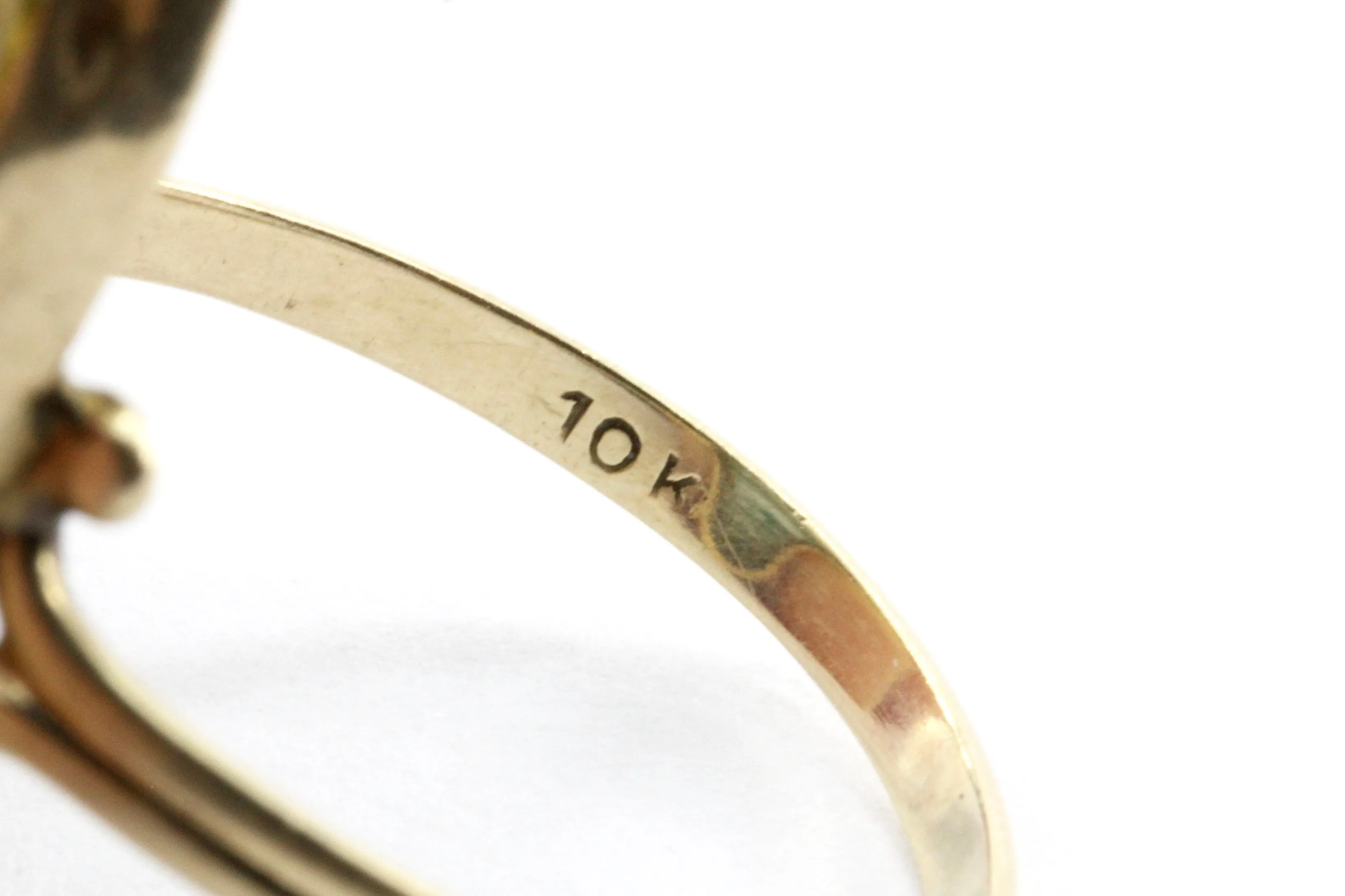 Victorian 10K Gold Green Banded Agate Ring c.1880's
