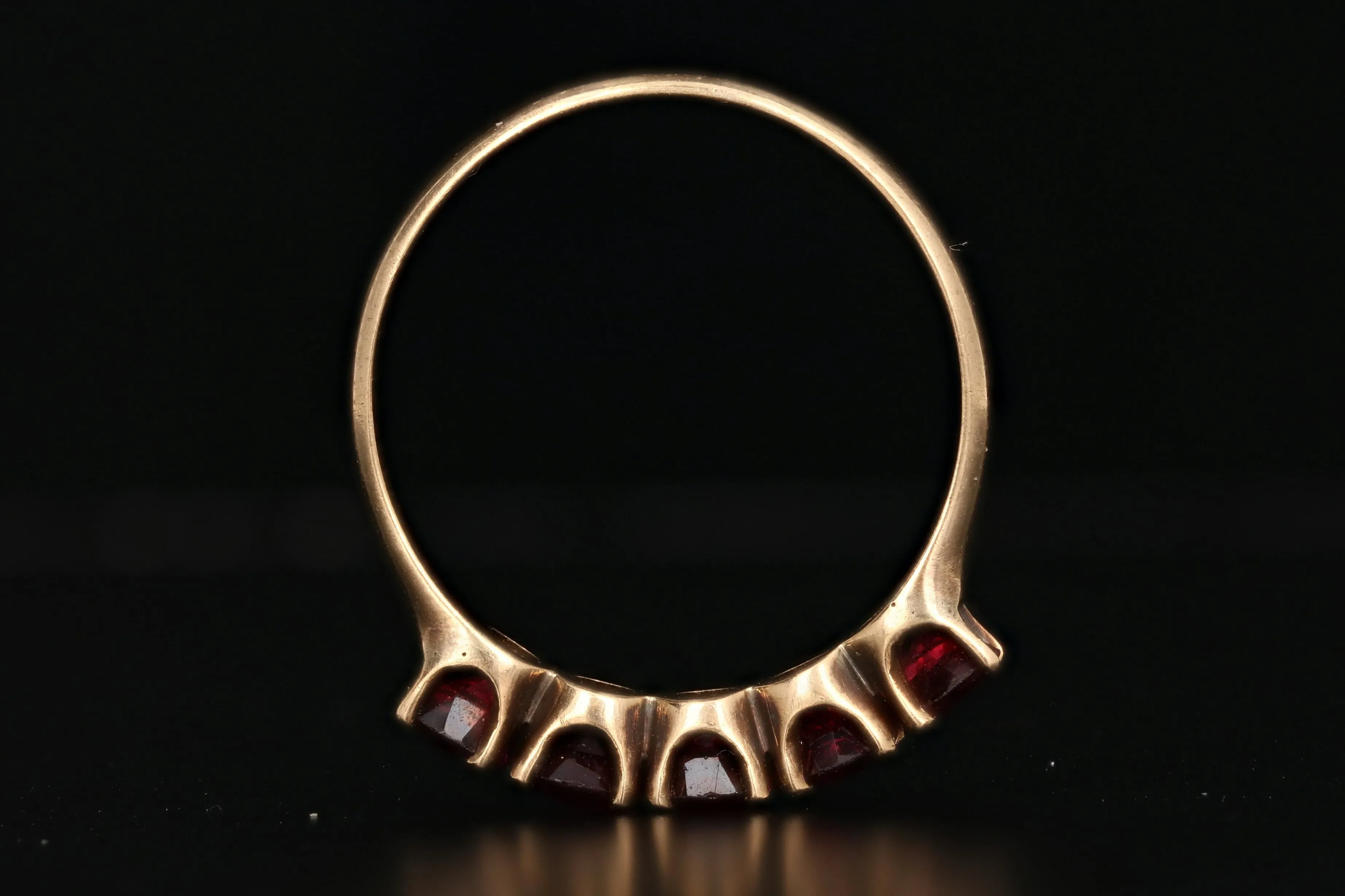 Victorian 10K Yellow Gold 1.5 CTW Garnet Ring