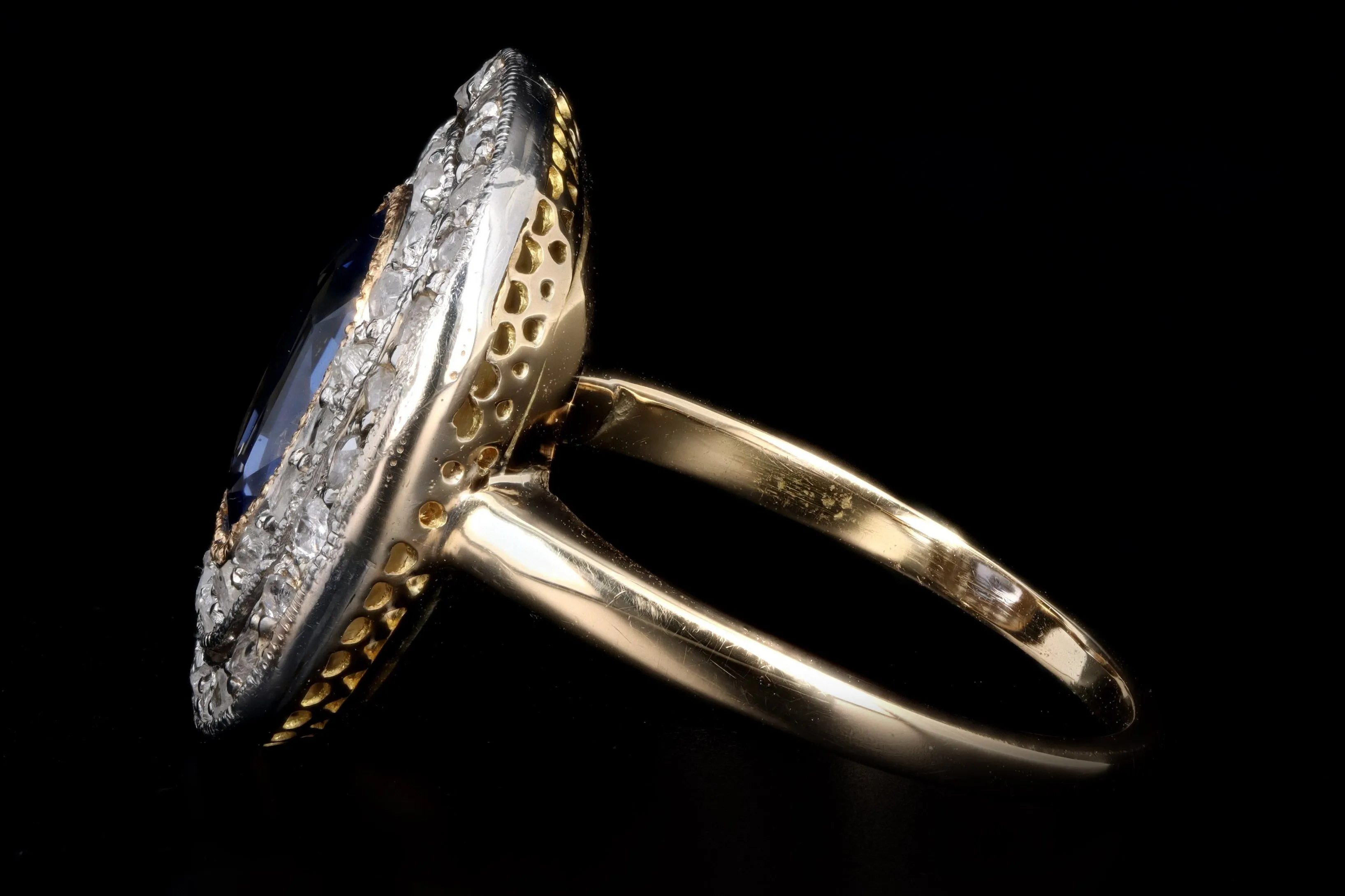 Victorian 18K Yellow Gold & Platinum 2.0 Carat Natural No Heat Sapphire Ring