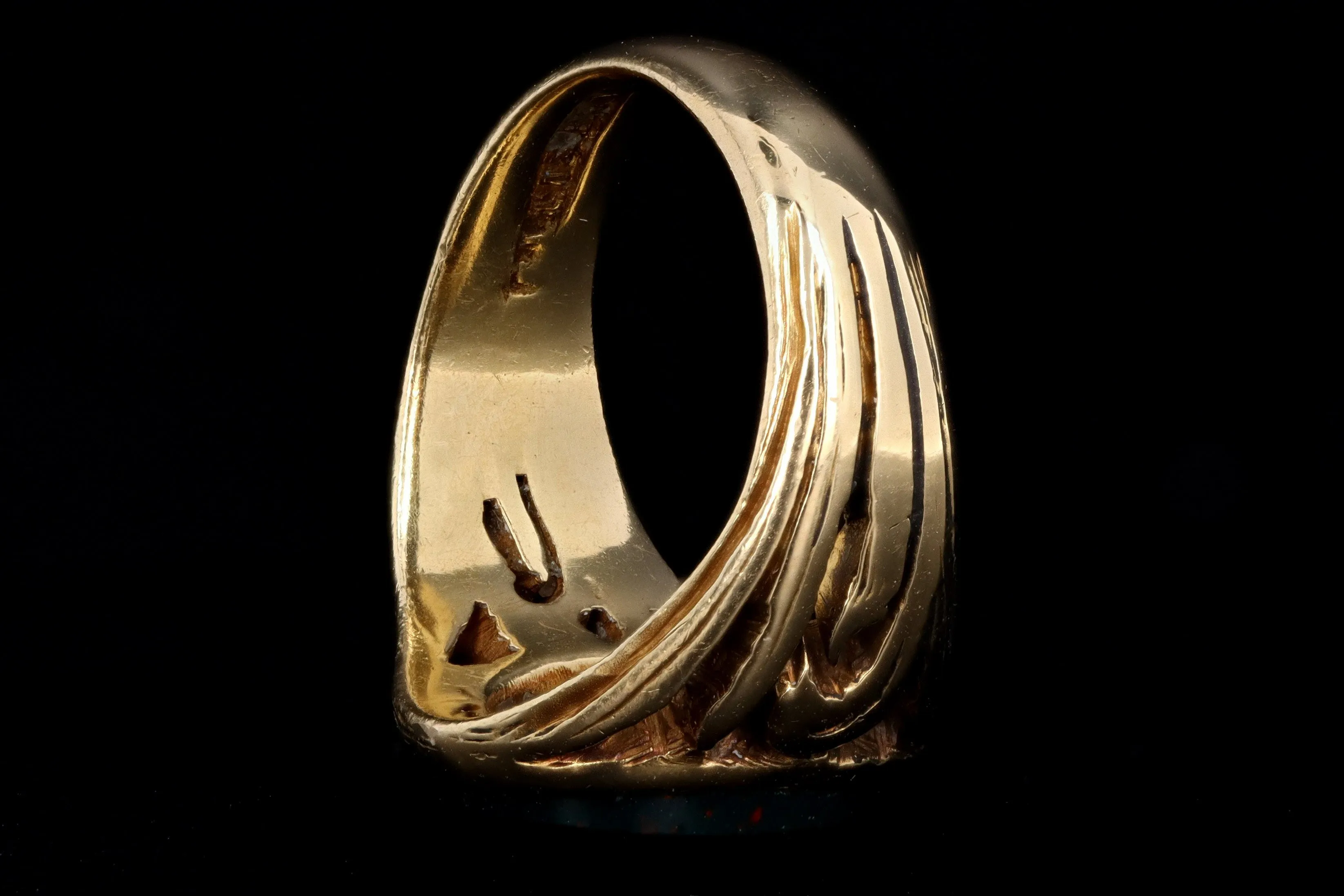 Victorian 18K Yellow Gold Bloodstone Chalcedony Pinky Ring