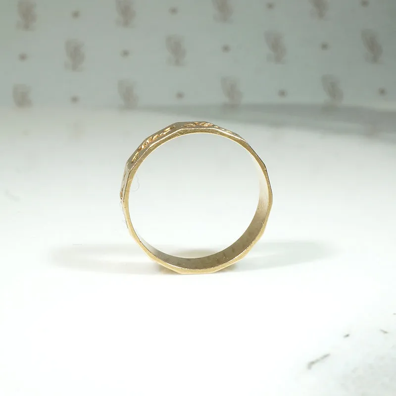 Victorian 9ct Tiny Band with Oak Leaves
