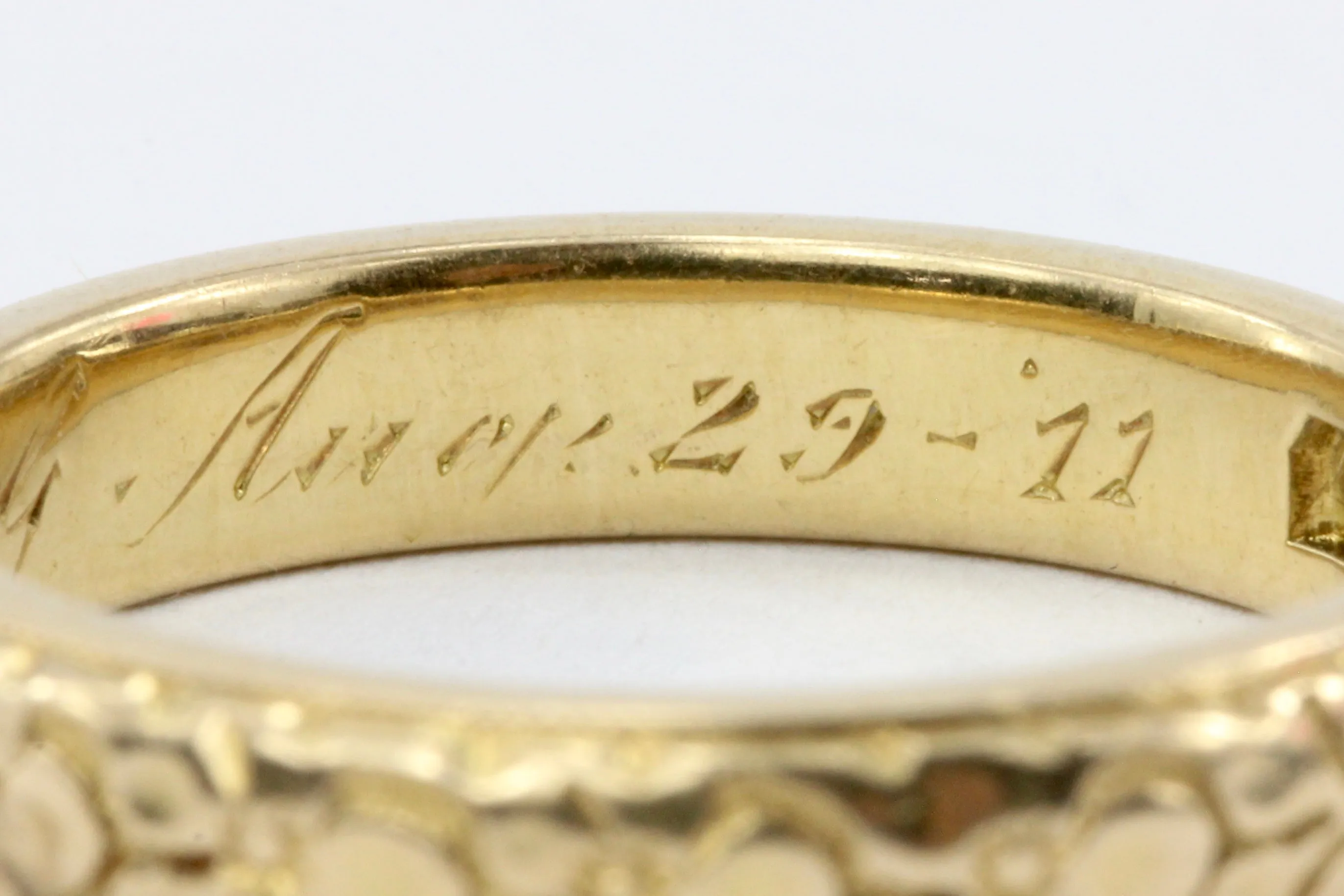 Victorian August 29, 1911 REED 18K Yellow Gold Wedding Band