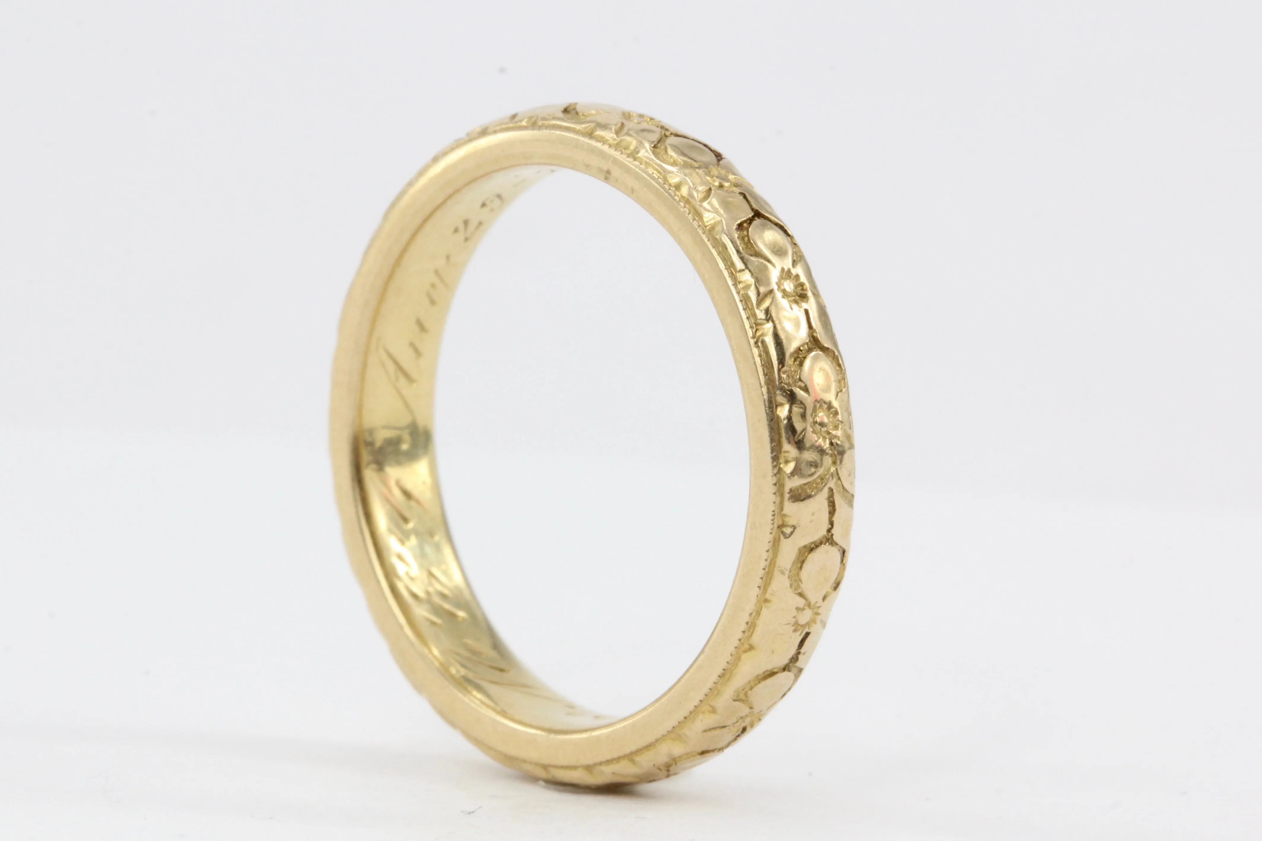 Victorian August 29, 1911 REED 18K Yellow Gold Wedding Band