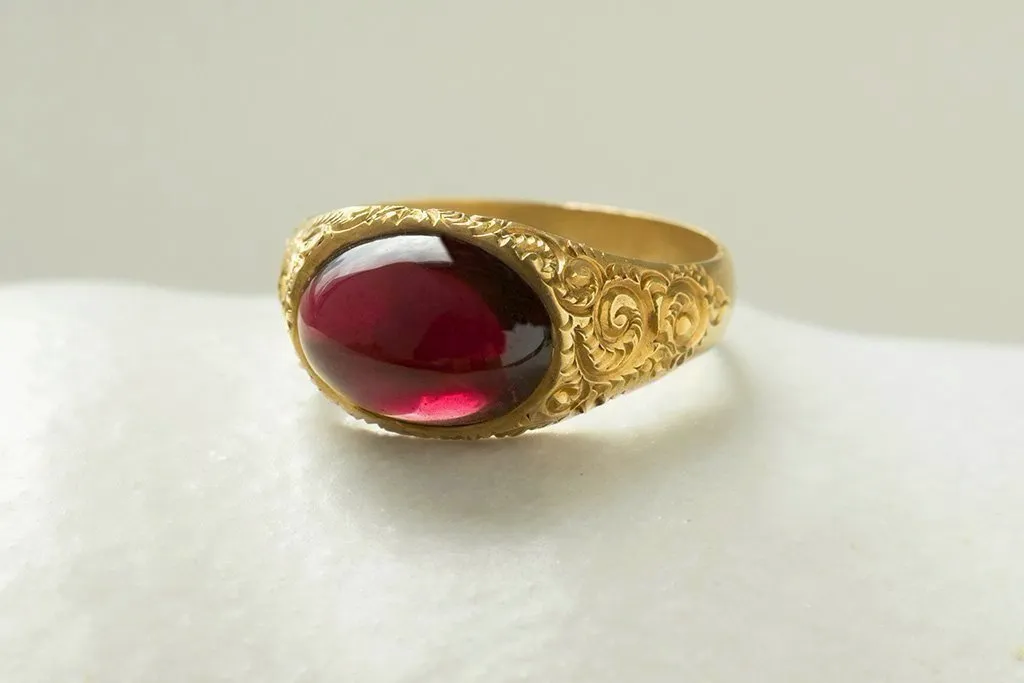 Victorian Garnet Cabochon Ring