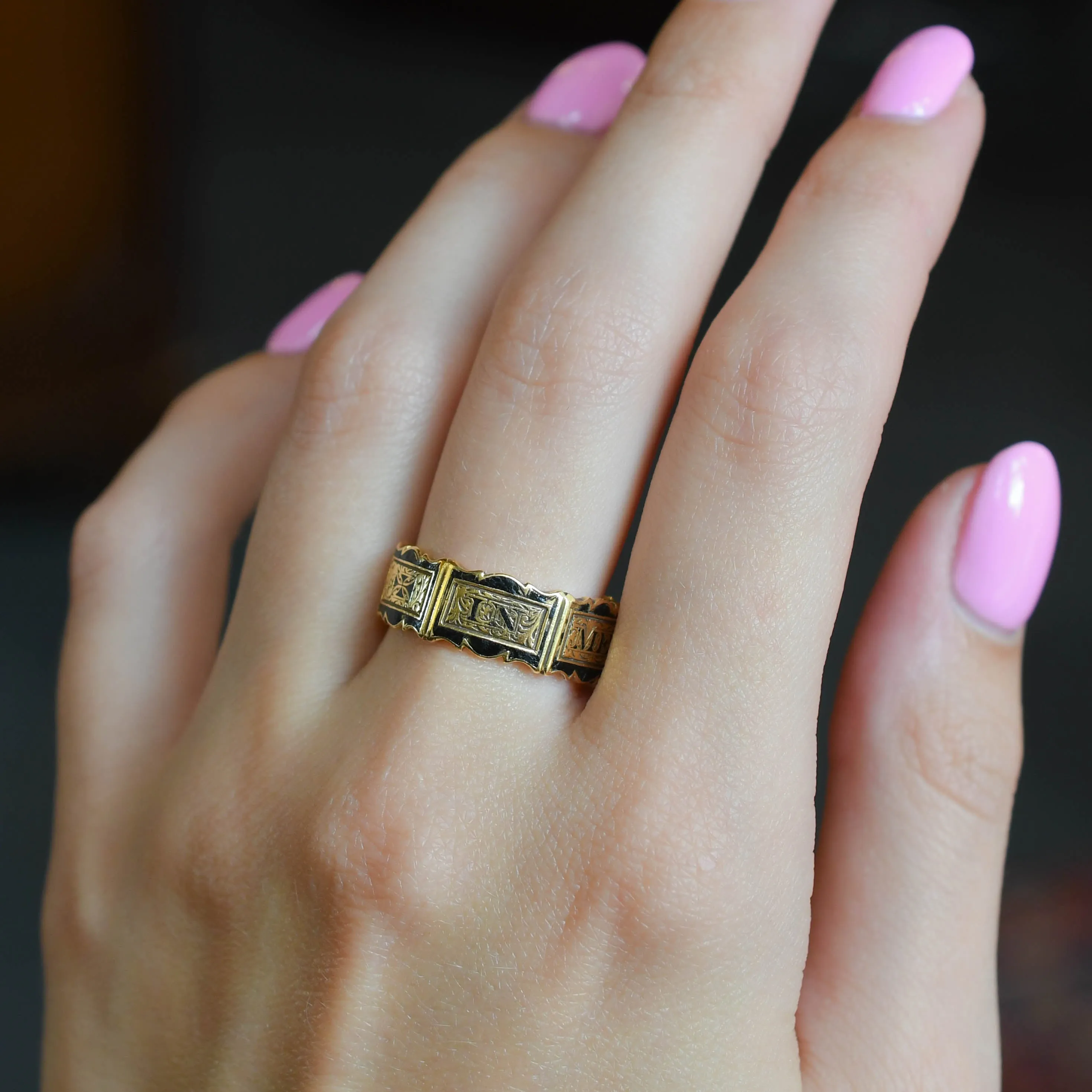 Victorian "IN MEMORY OF" Memorial Ring
