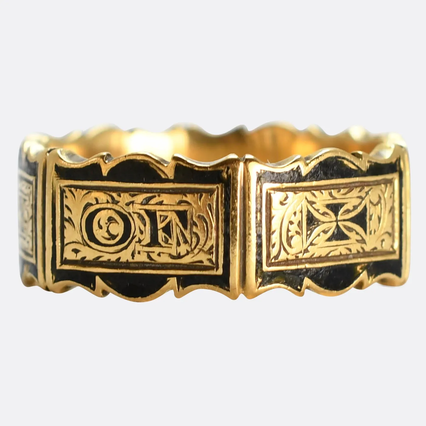 Victorian "IN MEMORY OF" Memorial Ring