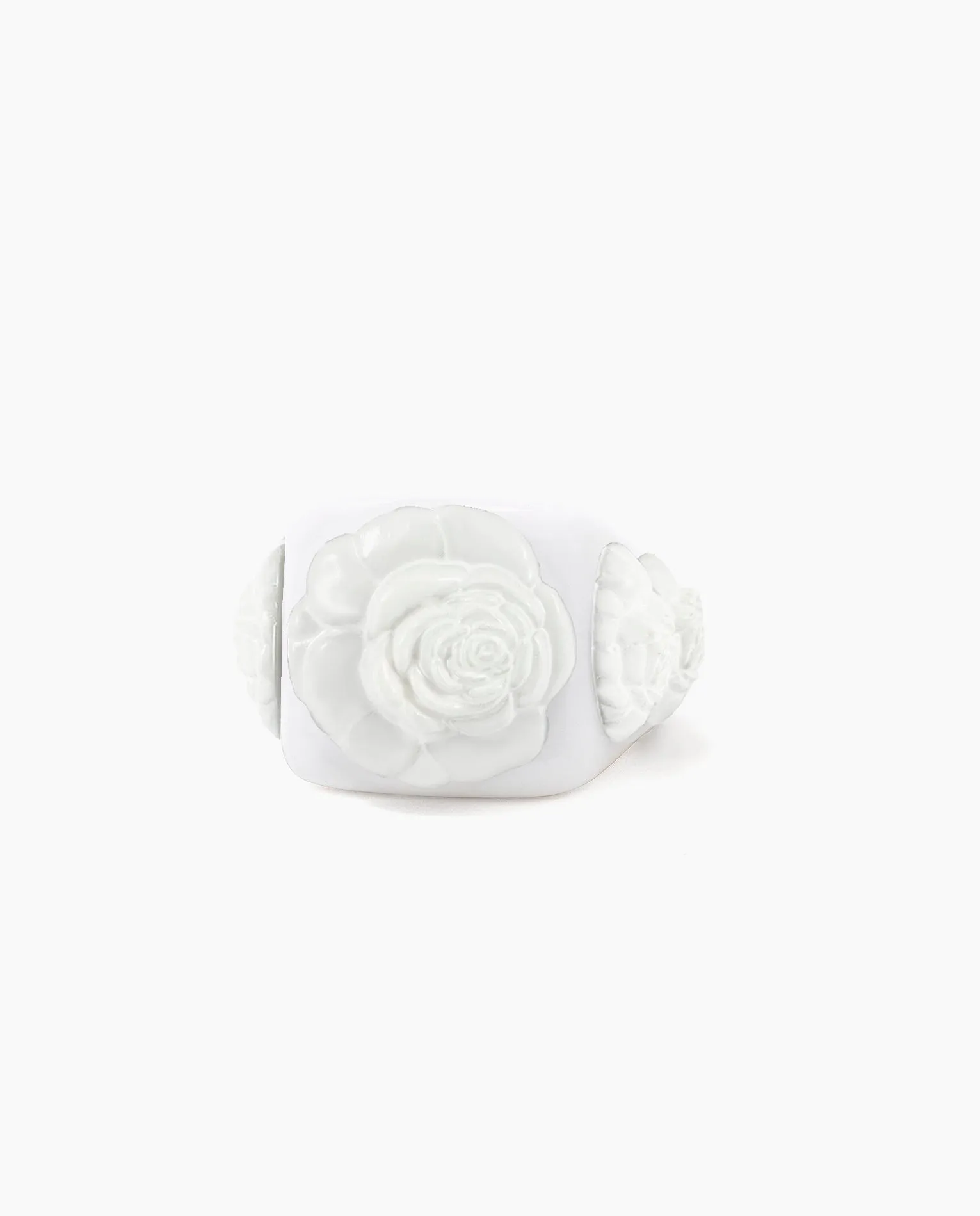 White on White Rosetón